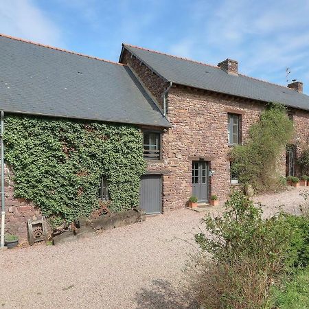 Domaine Du Val Ory Bed and Breakfast Iffendic Esterno foto